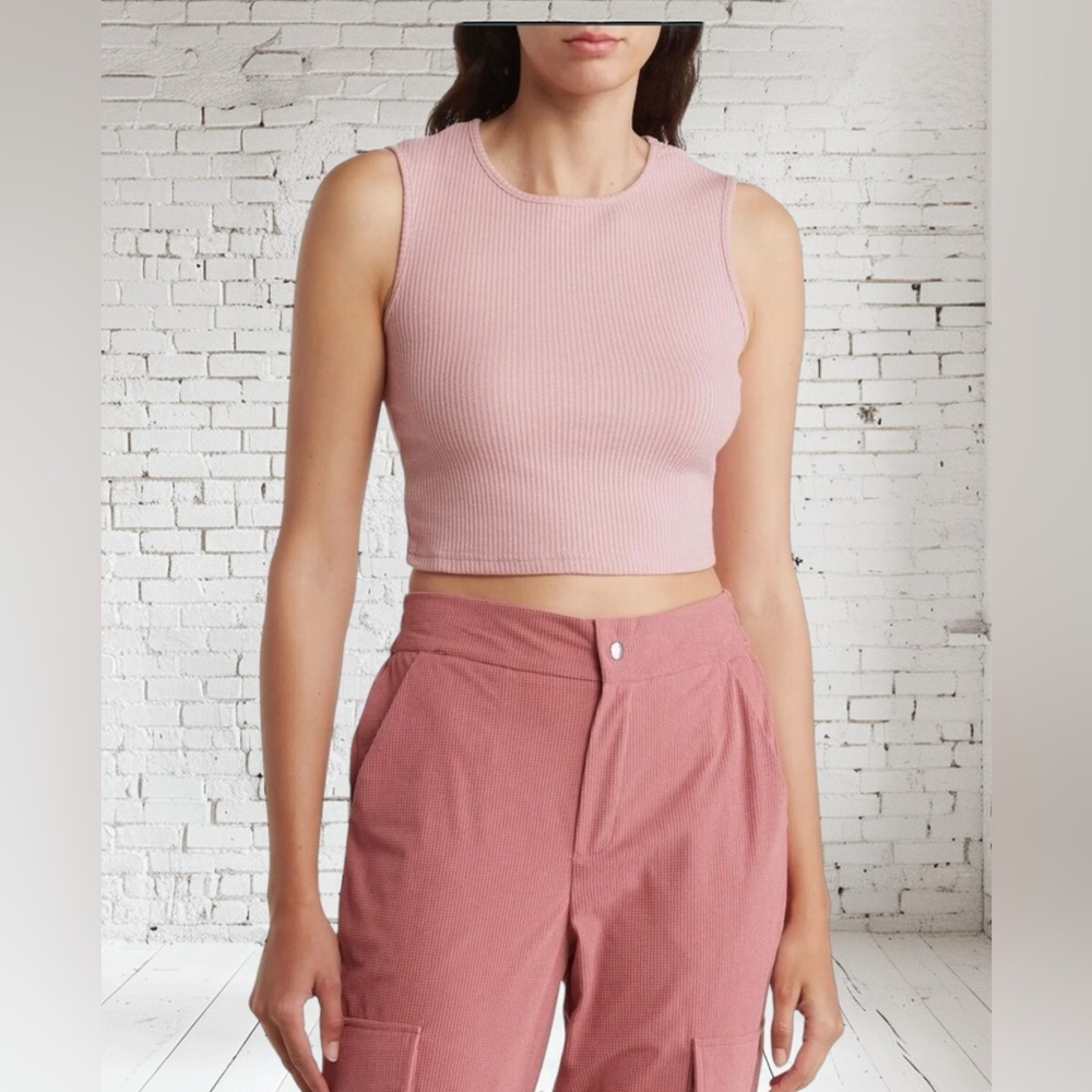 Area Stars Ribbed Crop Top NWT | Small Pink Sleeveless Stretch Boutique Basic